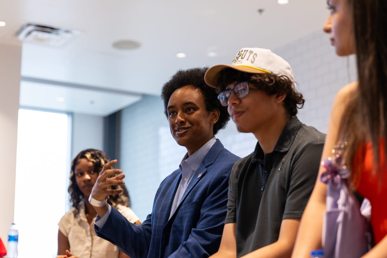 Soccer and Soar | Urban Alliance Fireside Chat w/ Arsha Jones of Capital City Mambo Sauce | 6.28.2024