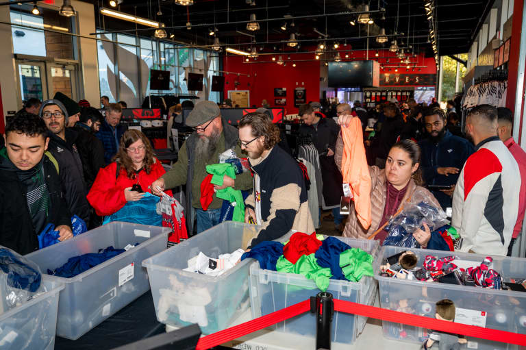 Club Shop_EquipmentSale_11.04.2023_HW-10